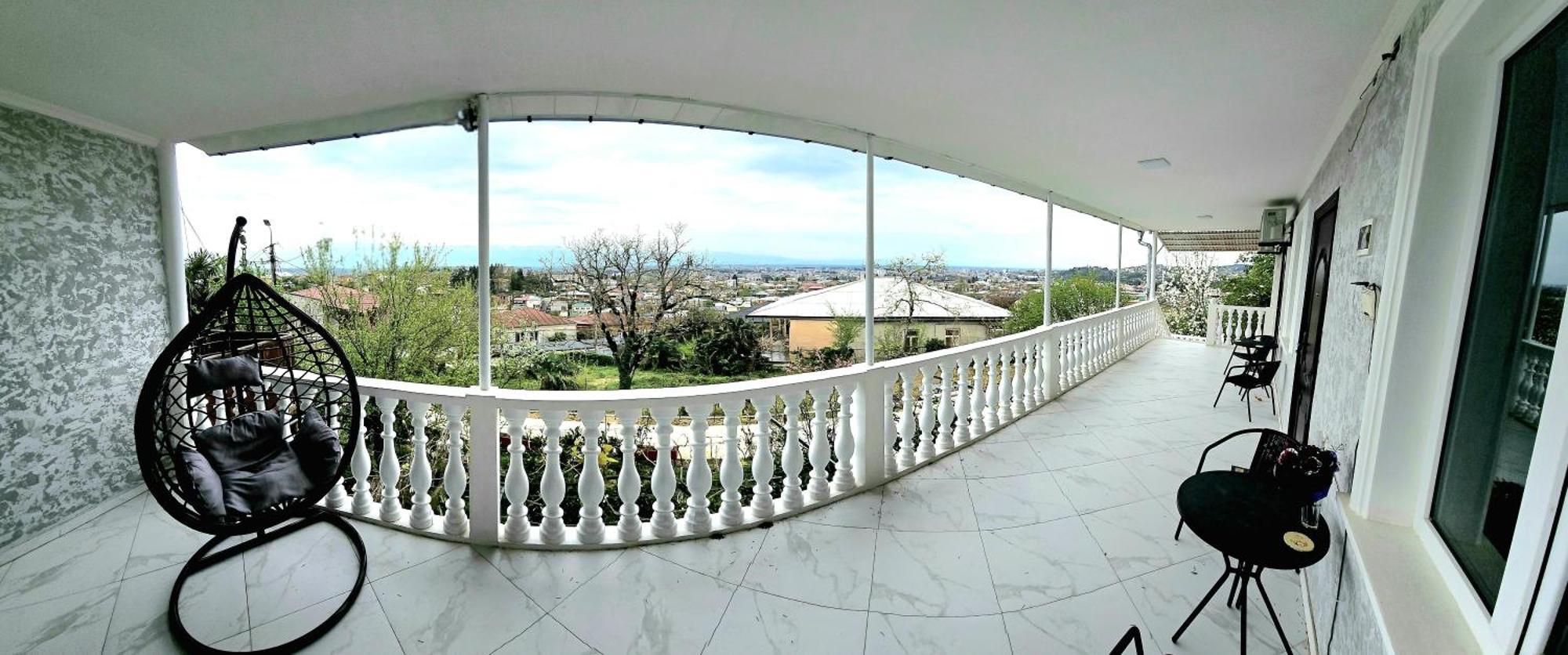 Hilltop Guest House Kutaisi Esterno foto
